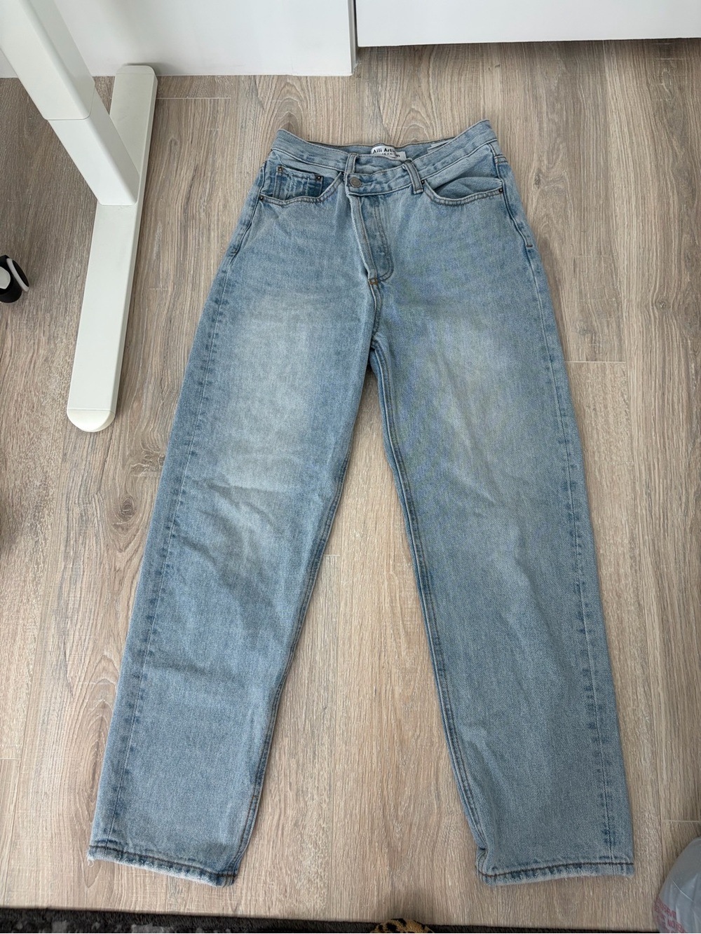 Light Blue Women's Asymmetrical Straight-Leg Jeans